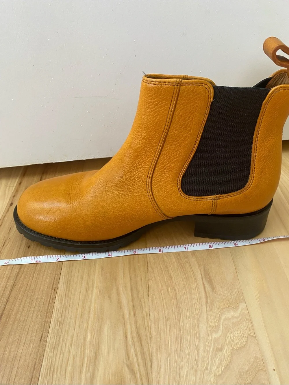 Duluth Trading Company Boots Women’s Chelsea Boots Cognac Brown Tan Size 8.5
